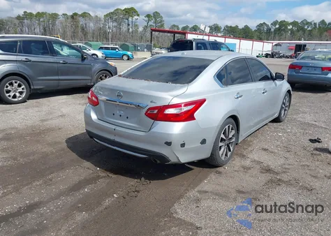 2017 Nissan Altima 2.5 из США, поврежденный, VIN 1N4AL3AP2HC206199